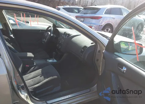 2009 Nissan Altima 2.5 S z USA, uszkodzony, nr VIN 1N4AL21E89C101998